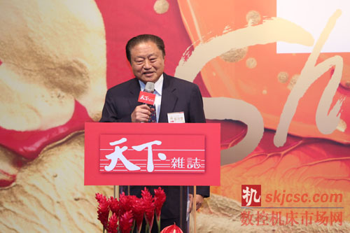 圖二 臺(tái)達(dá)集團(tuán)創(chuàng)辦人暨榮譽(yù)董事長鄭崇華先生, 連續(xù)八年獲選“企業(yè)家最佩服的企業(yè)家”