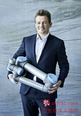 艾斯本.奧斯特加， Universal Robots (優傲機器人) 首席技術官